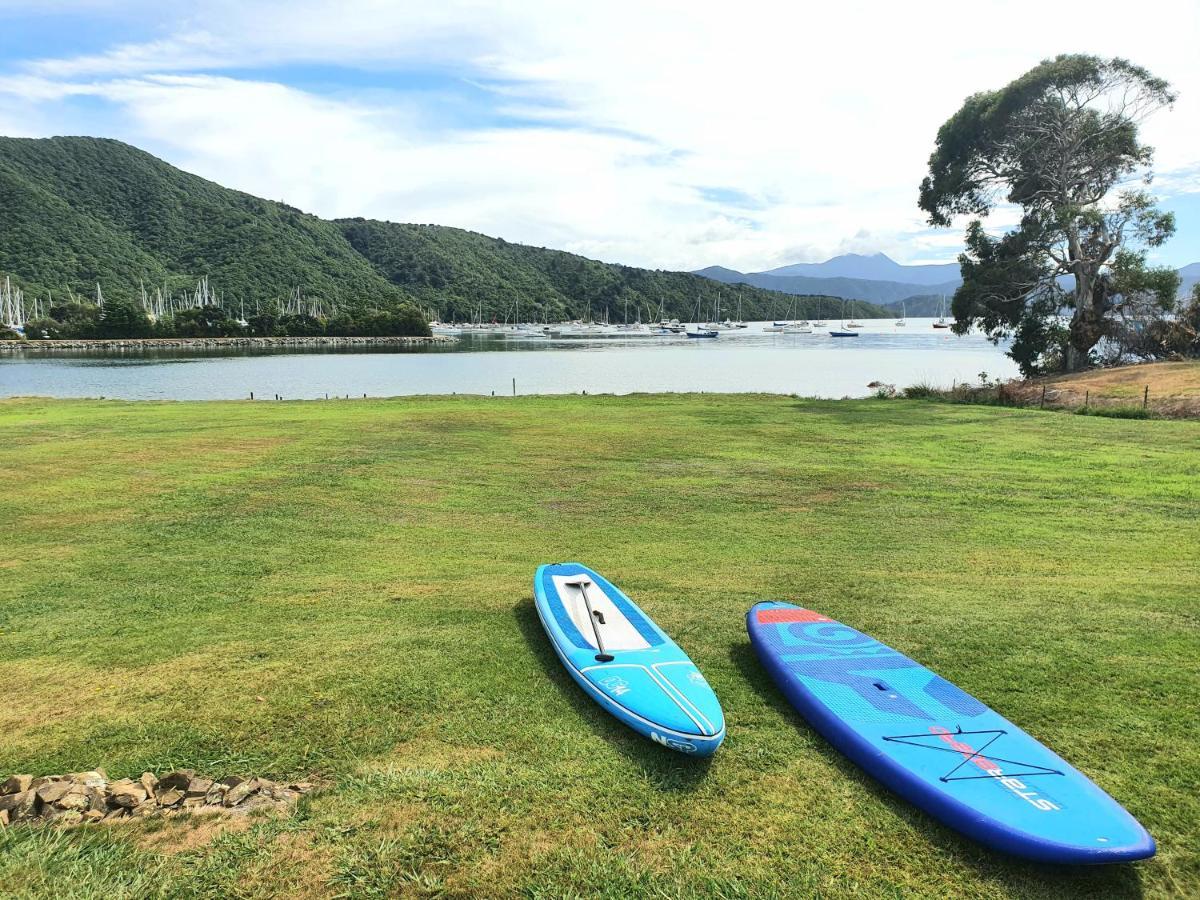 Bay Vista Waterfront Motel Picton Kültér fotó