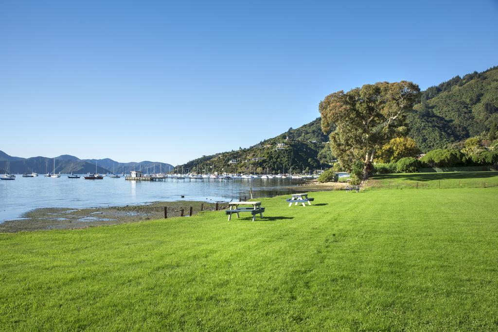 Bay Vista Waterfront Motel Picton Kültér fotó
